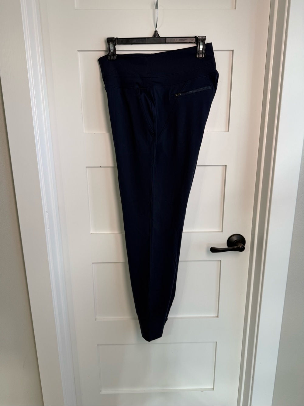 Athleta Navy Women's Performance Joggers - size Medium Tall